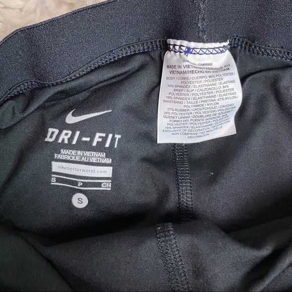 Nike running shorts - Picture 3 of 3